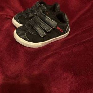 Black Canvas Distressed And one Sneakers Black Size 4